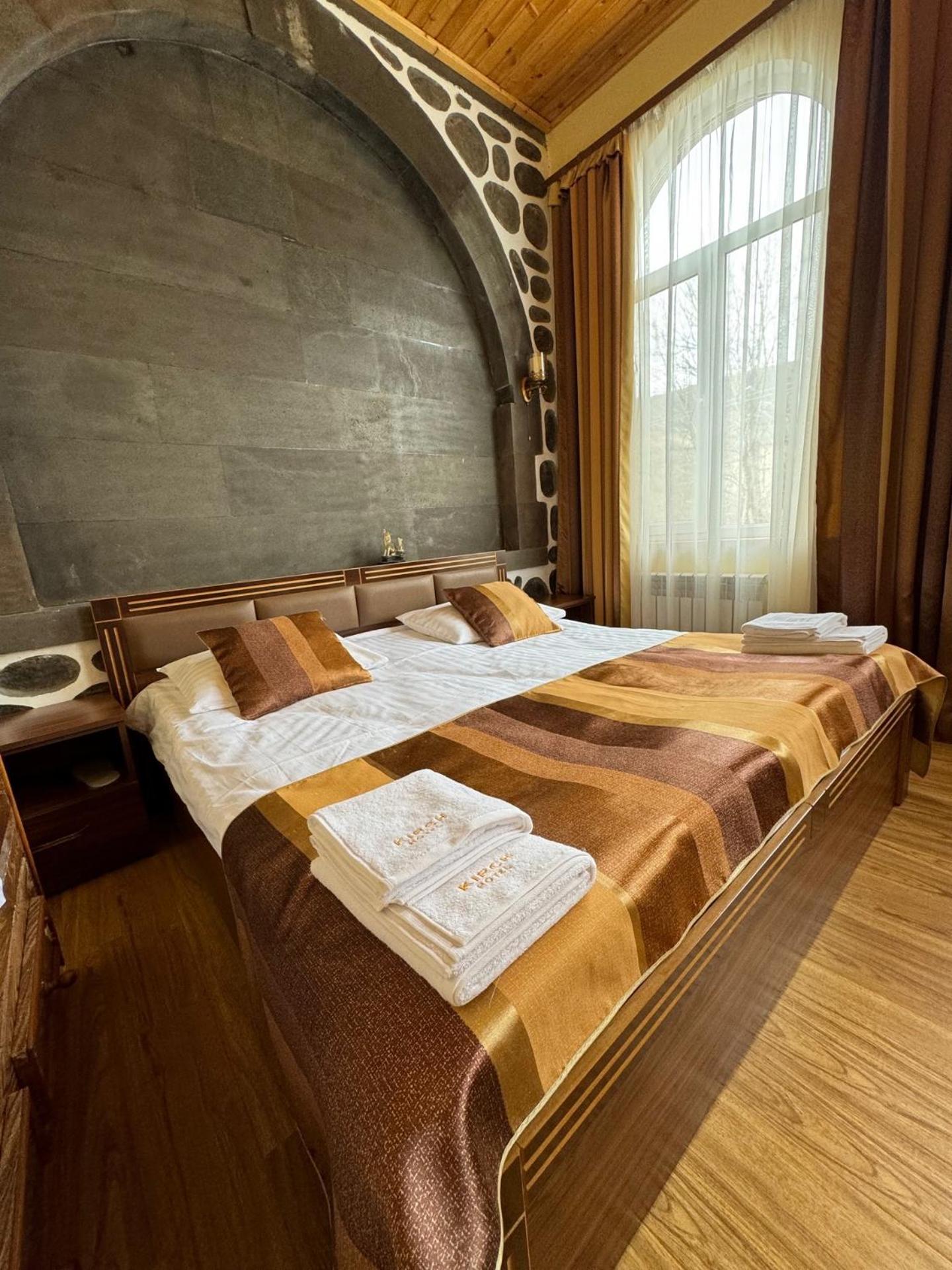 Kirch Hotel & Restaurant Goris Zewnętrze zdjęcie