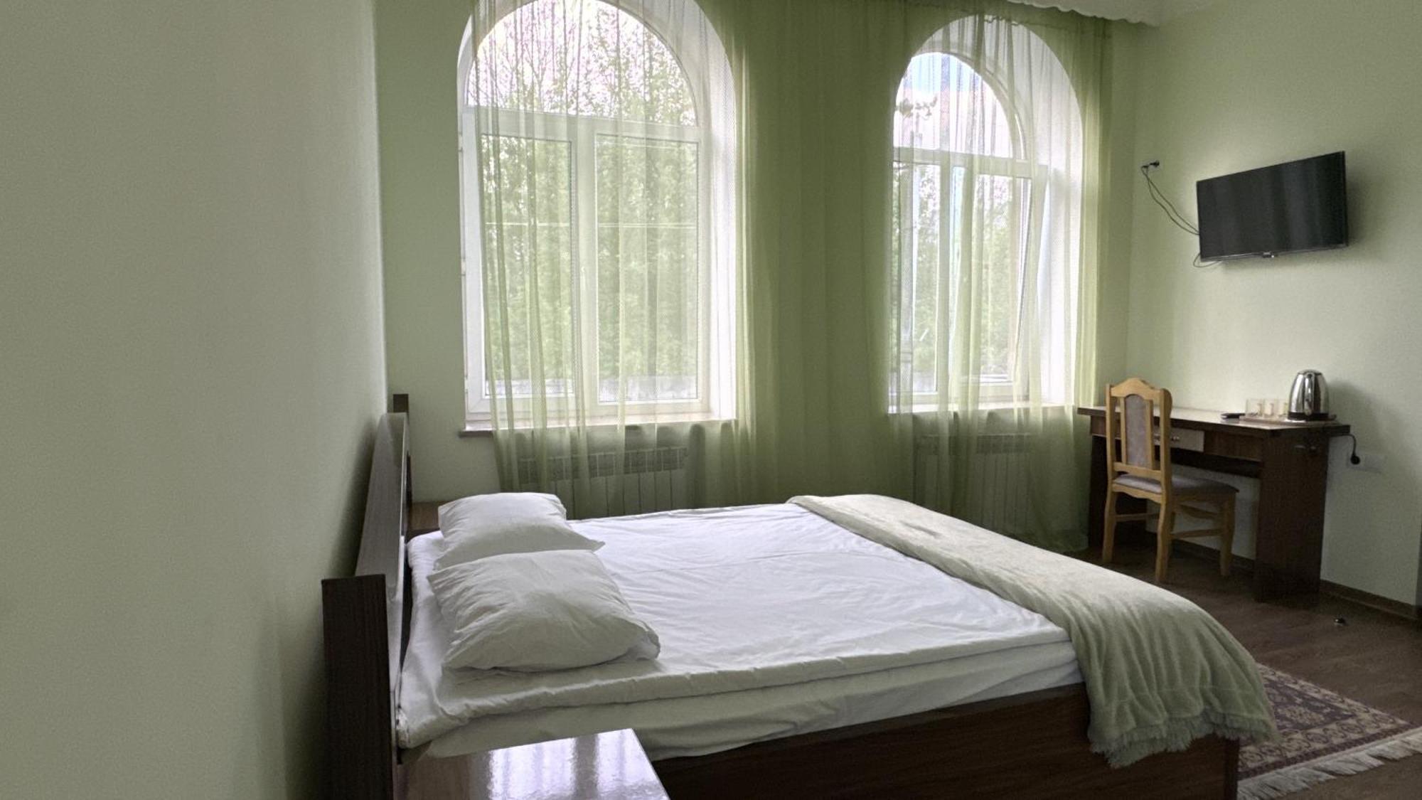 Kirch Hotel & Restaurant Goris Zewnętrze zdjęcie